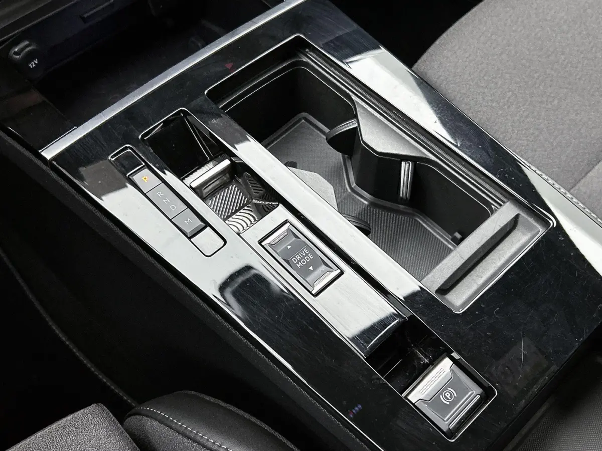 1.2 GS Line | Navigatie | Apple Carplay&Android Auto | Stoel&Stuur Verwarming | Sensoren V+A | ACC | Dodehoekdetectie | AGR-Stoelen!