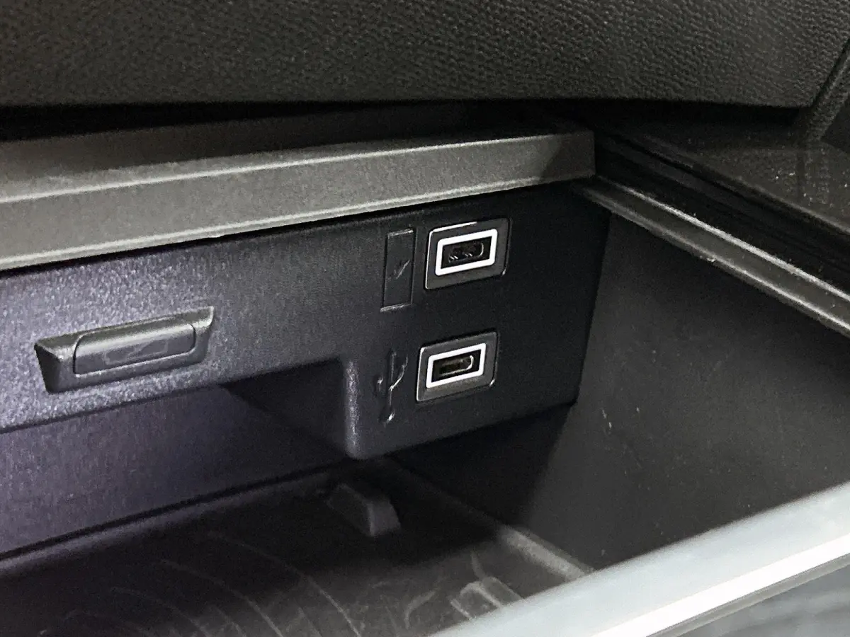 1.2 GS Line | Navigatie | Apple Carplay&Android Auto | Stoel&Stuur Verwarming | Sensoren V+A | ACC | Dodehoekdetectie | AGR-Stoelen!