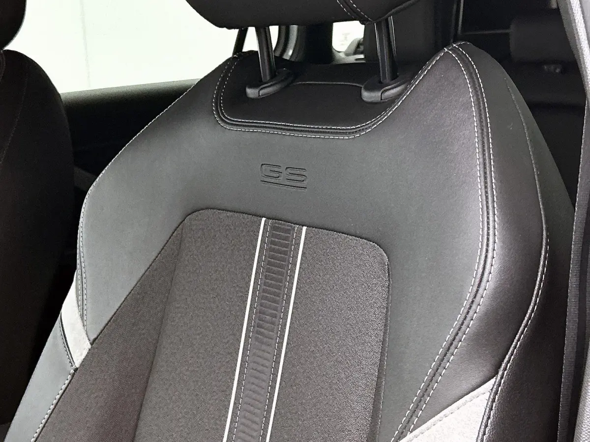 1.2 GS Line | Navigatie | Apple Carplay&Android Auto | Stoel&Stuur Verwarming | Sensoren V+A | ACC | Dodehoekdetectie | AGR-Stoelen!