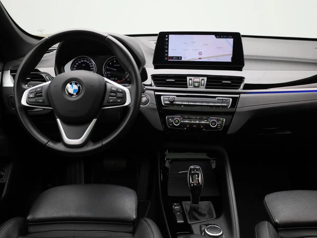 sDrive18i Executive | PANORAMADAK | GROOT SCHERM NAVIGATIE | TREKHAAK | 12 MAANDEN BOVAG GARANTIE |