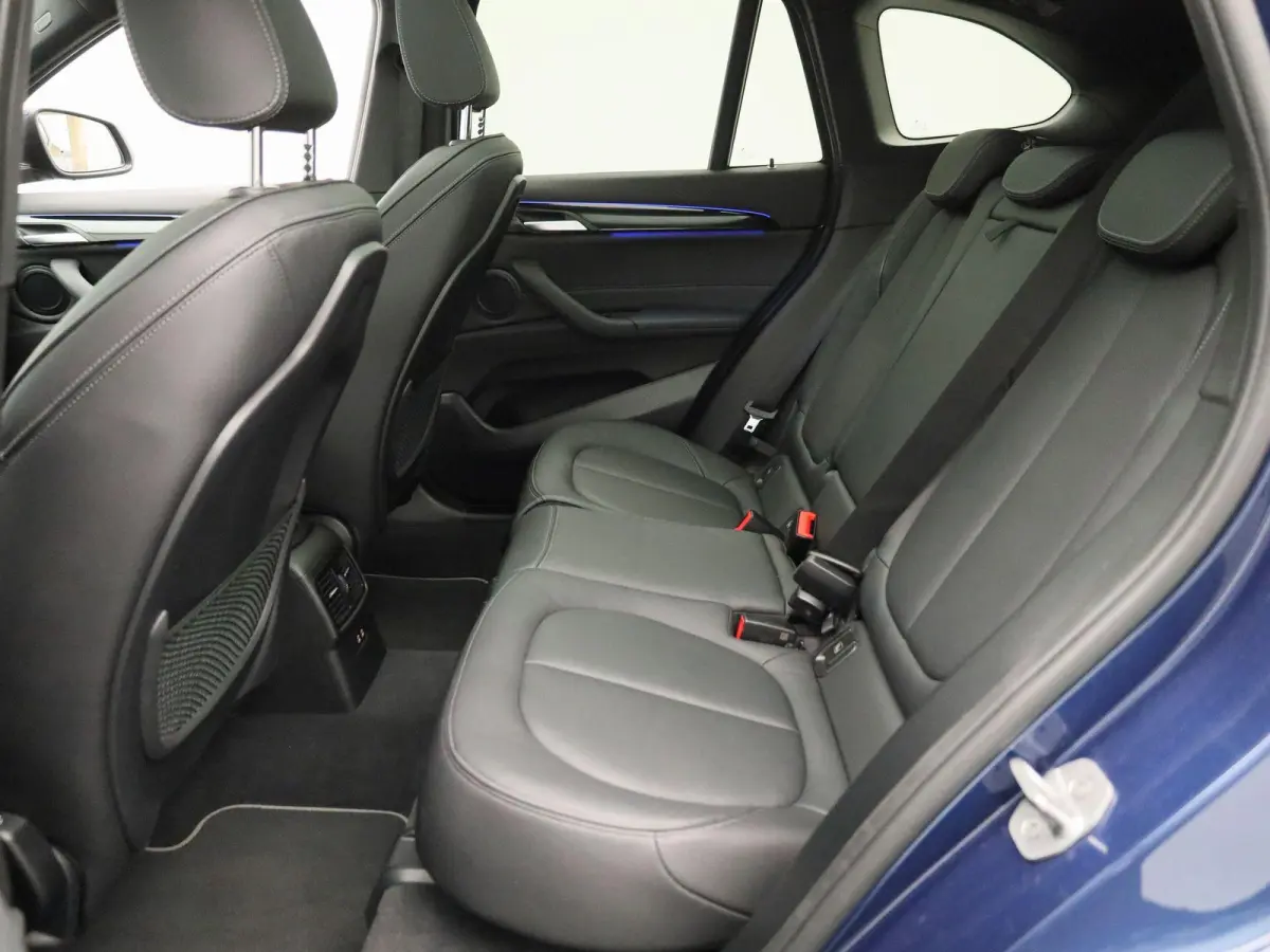 sDrive18i Executive | PANORAMADAK | GROOT SCHERM NAVIGATIE | TREKHAAK | 12 MAANDEN BOVAG GARANTIE |