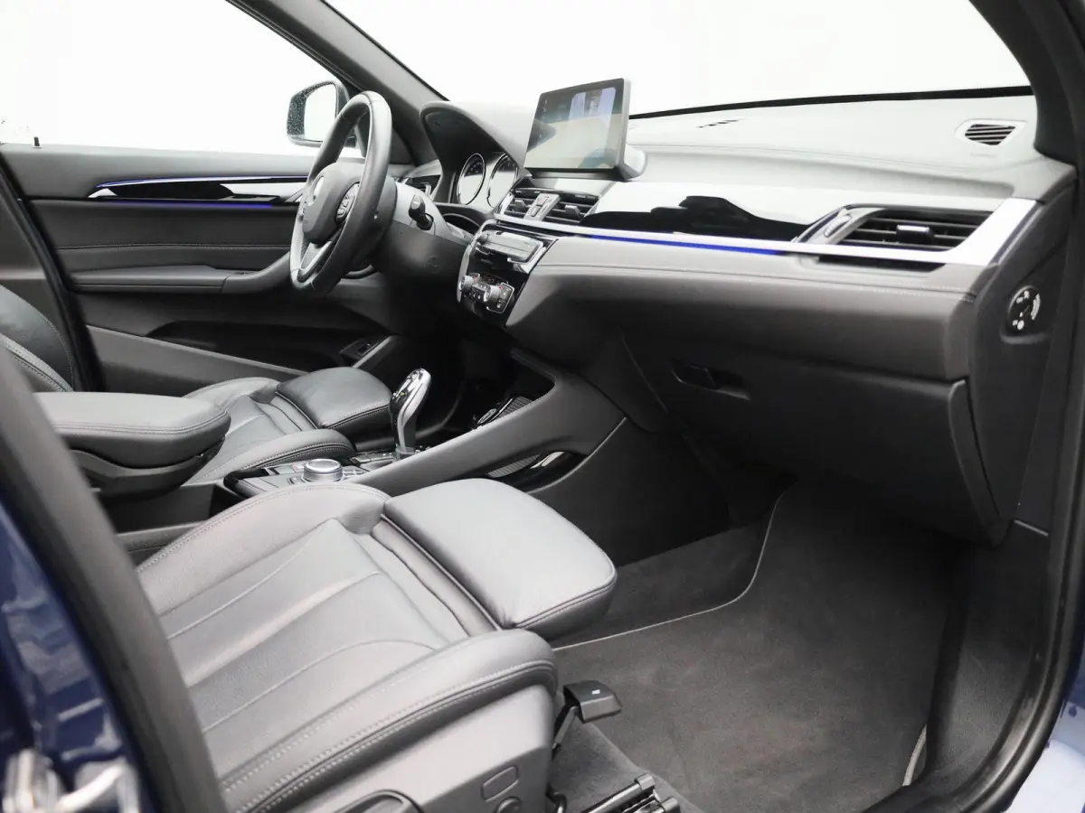 sDrive18i Executive | PANORAMADAK | GROOT SCHERM NAVIGATIE | TREKHAAK | 12 MAANDEN BOVAG GARANTIE |