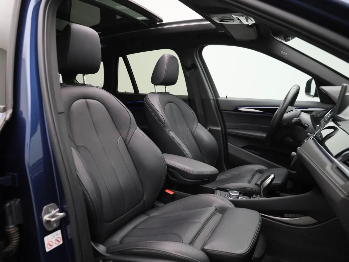 sDrive18i Executive | PANORAMADAK | GROOT SCHERM NAVIGATIE | TREKHAAK | 12 MAANDEN BOVAG GARANTIE |