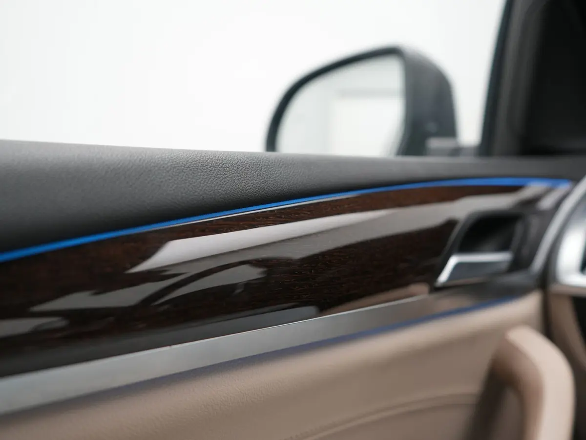 xDrive30e Advantage PHEV 293pk Dealer O.H | Trekhaak Af Fabriek | Head Up | Camera | Adaptief Onderstel | Cruise Control | Sportstoelen Verwarmd | Keyless | BLIS | Apple Carplay | Adaptive L