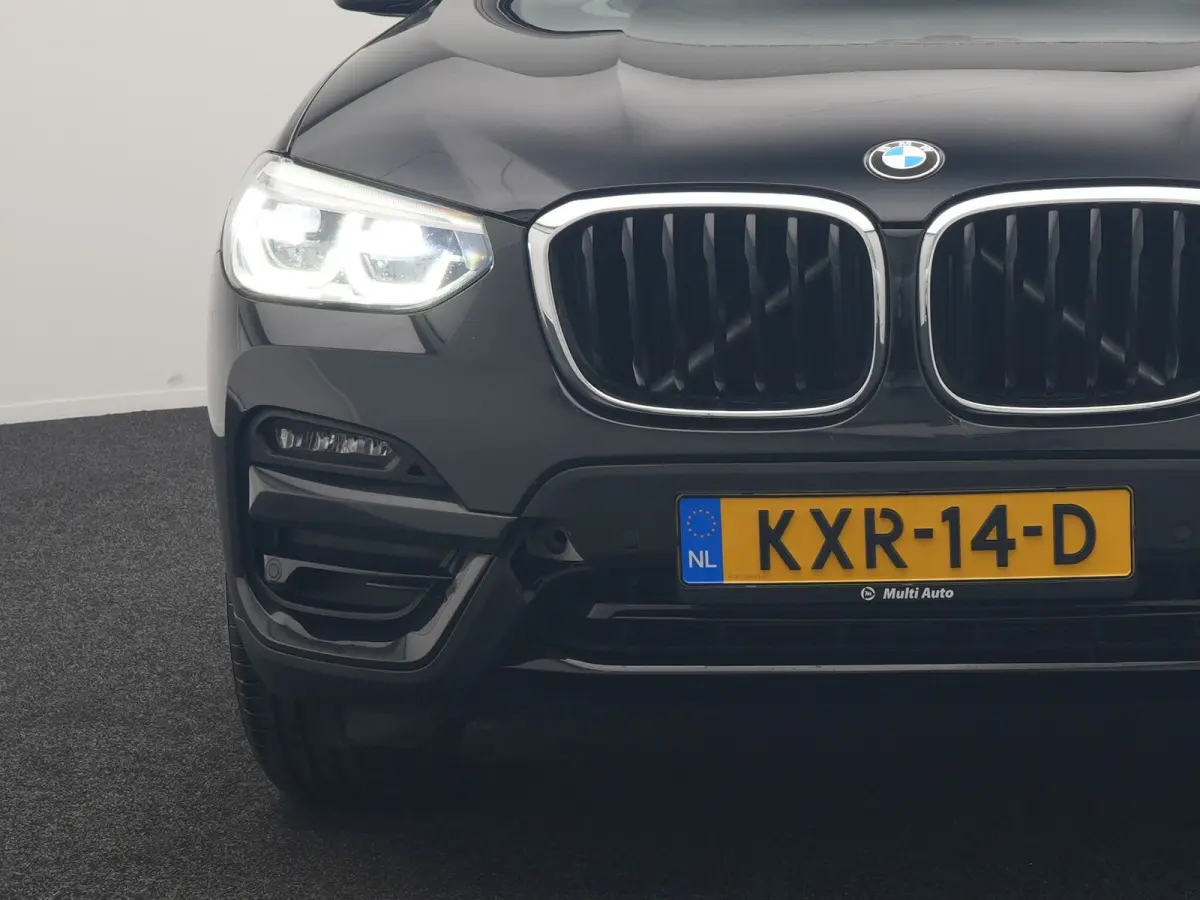 xDrive30e Advantage PHEV 293pk Dealer O.H | Trekhaak Af Fabriek | Head Up | Camera | Adaptief Onderstel | Cruise Control | Sportstoelen Verwarmd | Keyless | BLIS | Apple Carplay | Adaptive L
