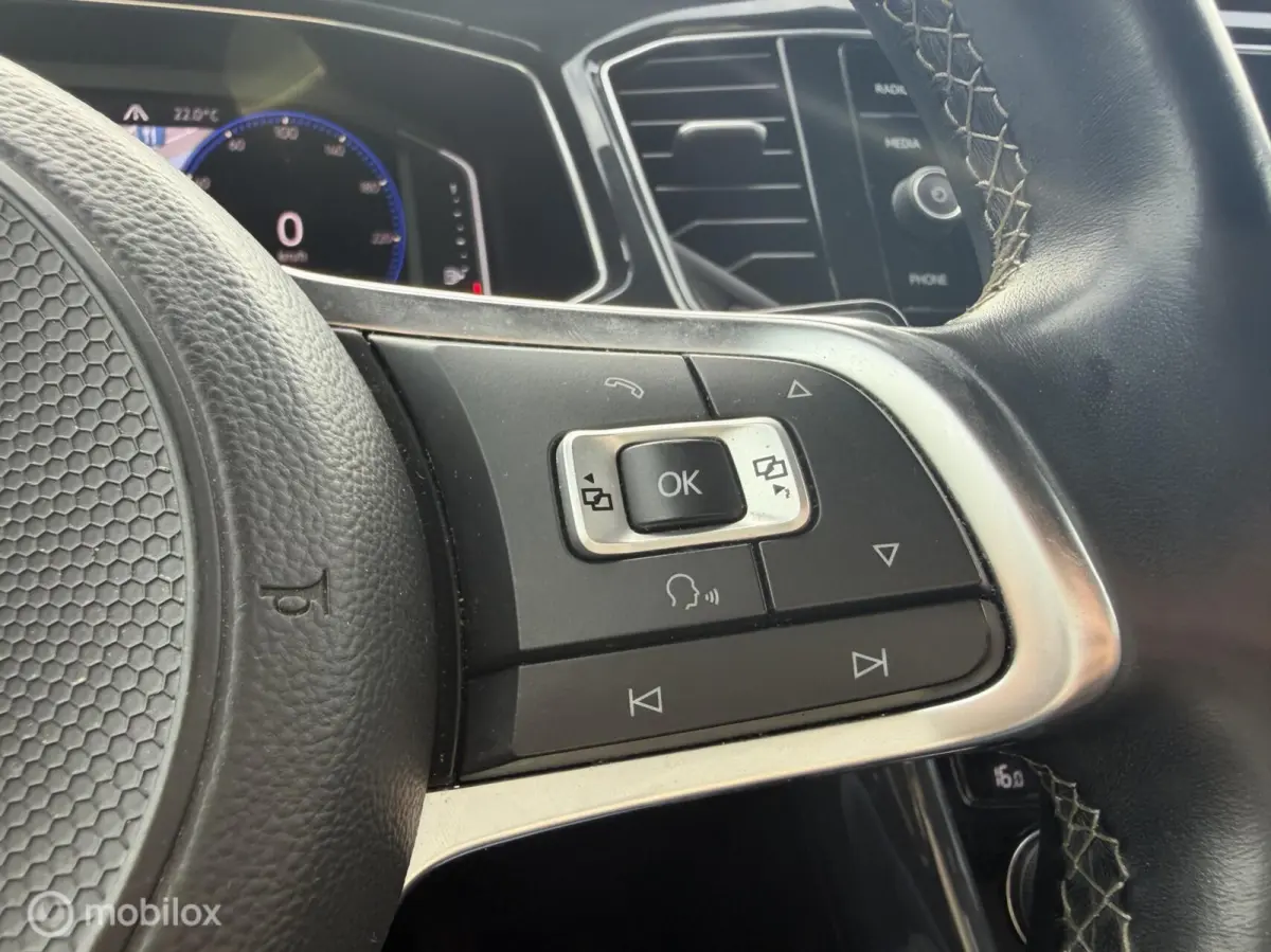 2.0 TSI 4Motion R-LINE|PANO|BEATS|