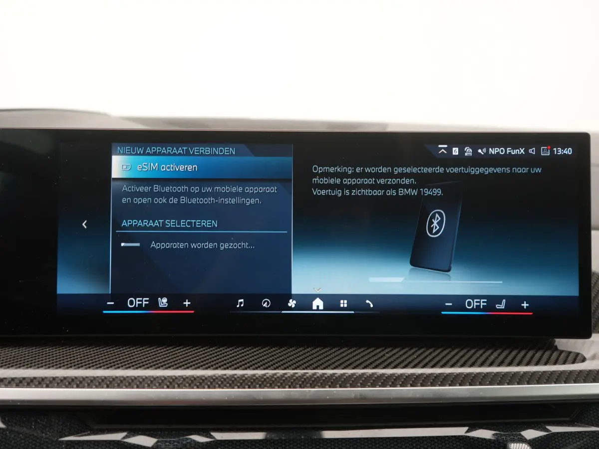 xDrive50e Launch Edition BTW AUTO | PANORAMADAK | LUCHTVERING | HARMAN KARDON | STOELKOELING & VERWARMING | MASSAGE | CARBON PAKKET | ALCANTARA HEMEL | TREKHAAK | MEMORY | HEAD-UP | ADAPTIEV