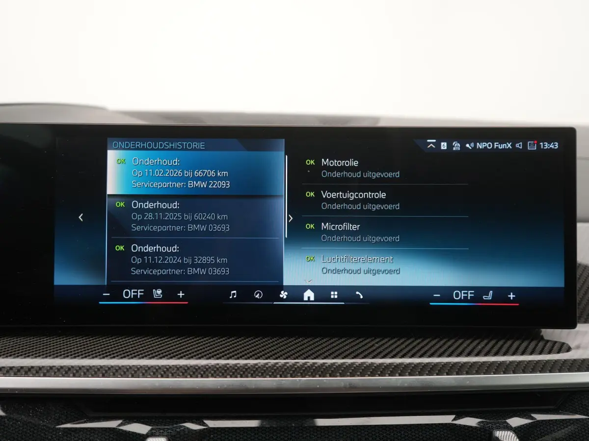 xDrive50e Launch Edition BTW AUTO | PANORAMADAK | LUCHTVERING | HARMAN KARDON | STOELKOELING & VERWARMING | MASSAGE | CARBON PAKKET | ALCANTARA HEMEL | TREKHAAK | MEMORY | HEAD-UP | ADAPTIEV