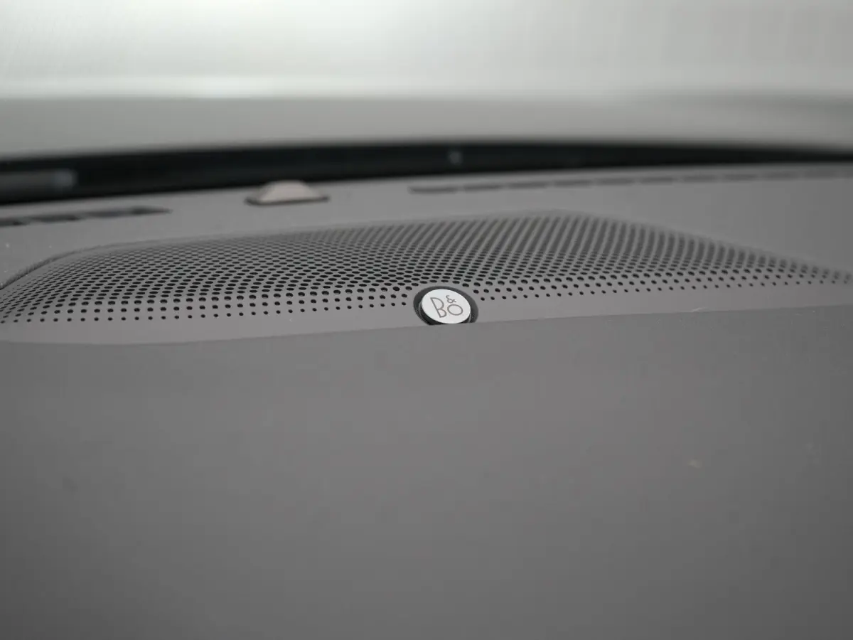 2.5 Vignale PHEV 225pk Dealer O.H. | Trekhaak Af Fabriek | Panodak | Adaptive Cruise | Head Up | 360 Camera | Bang & Olufsen | Lederen Comfortstoelen Memory & Verwarmd | Stuur Verwarmd | App