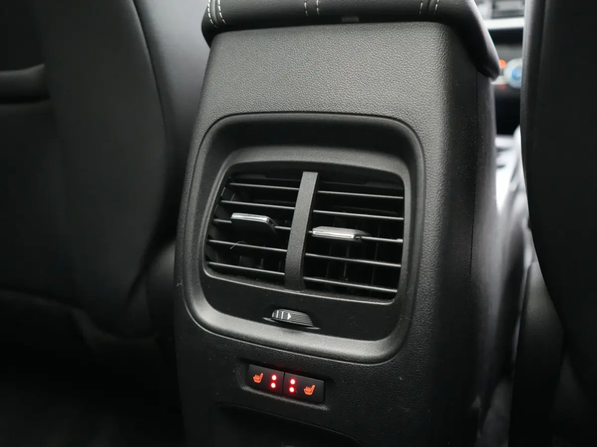 2.5 Vignale PHEV 225pk Dealer O.H. | Trekhaak Af Fabriek | Panodak | Adaptive Cruise | Head Up | 360 Camera | Bang & Olufsen | Lederen Comfortstoelen Memory & Verwarmd | Stuur Verwarmd | App