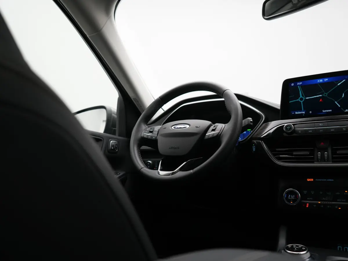 2.5 Vignale PHEV 225pk Dealer O.H. | Trekhaak Af Fabriek | Panodak | Adaptive Cruise | Head Up | 360 Camera | Bang & Olufsen | Lederen Comfortstoelen Memory & Verwarmd | Stuur Verwarmd | App