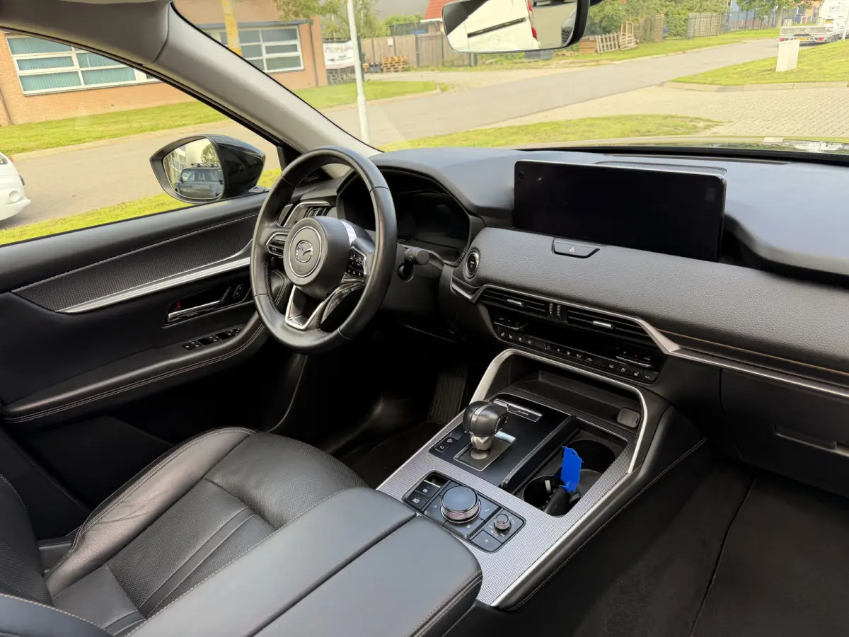 2.5 e-SkyActiv PHEV Homura Black Edition