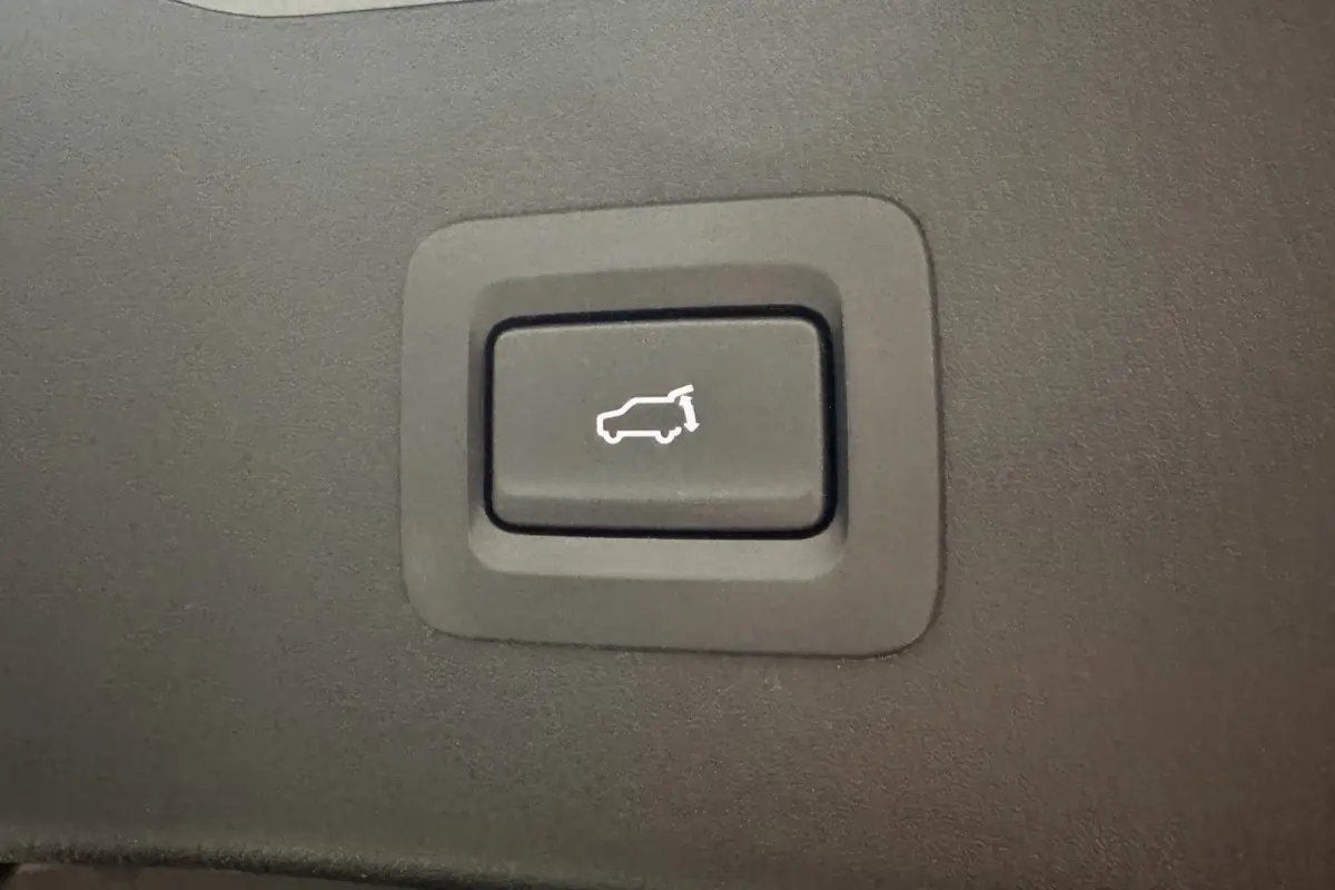 2.0 SkyActiv-G 165 Newground Trekhaak 19" Carplay/Android '22