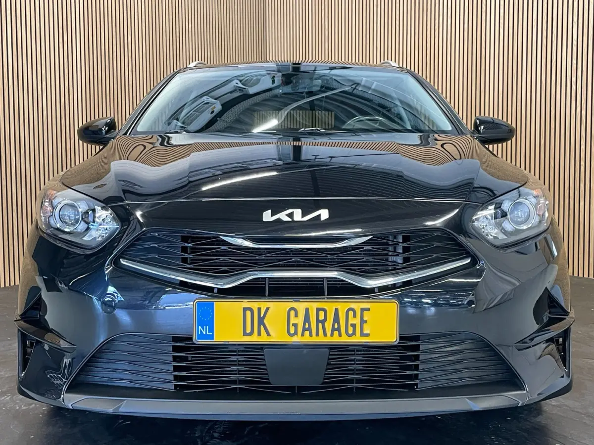 1.0 T-GDi DynamicLine|APPLE CARPLAY, ANDROID AUTO|STOEL-,STUURVERW|CAMERA|CRUISE,CLIMATE|1E EIG.|INCL.BTW|