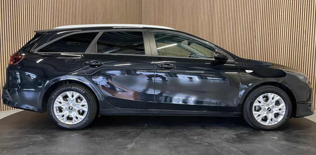 1.0 T-GDi DynamicLine|APPLE CARPLAY, ANDROID AUTO|STOEL-,STUURVERW|CAMERA|CRUISE,CLIMATE|1E EIG.|INCL.BTW|