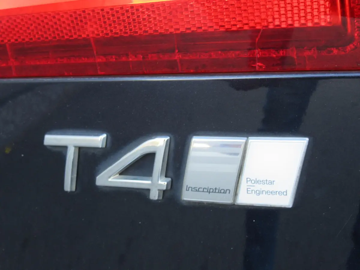 2.0 T4 Inscription | Cruise control adaptief | Camera | Standkachel | Trekhaak | Apple Carplay/Android Auto