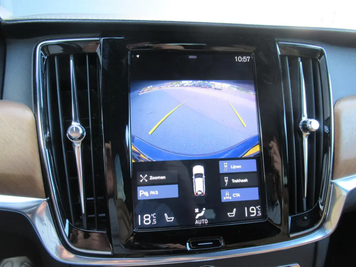 2.0 T4 Inscription | Cruise control adaptief | Camera | Standkachel | Trekhaak | Apple Carplay/Android Auto