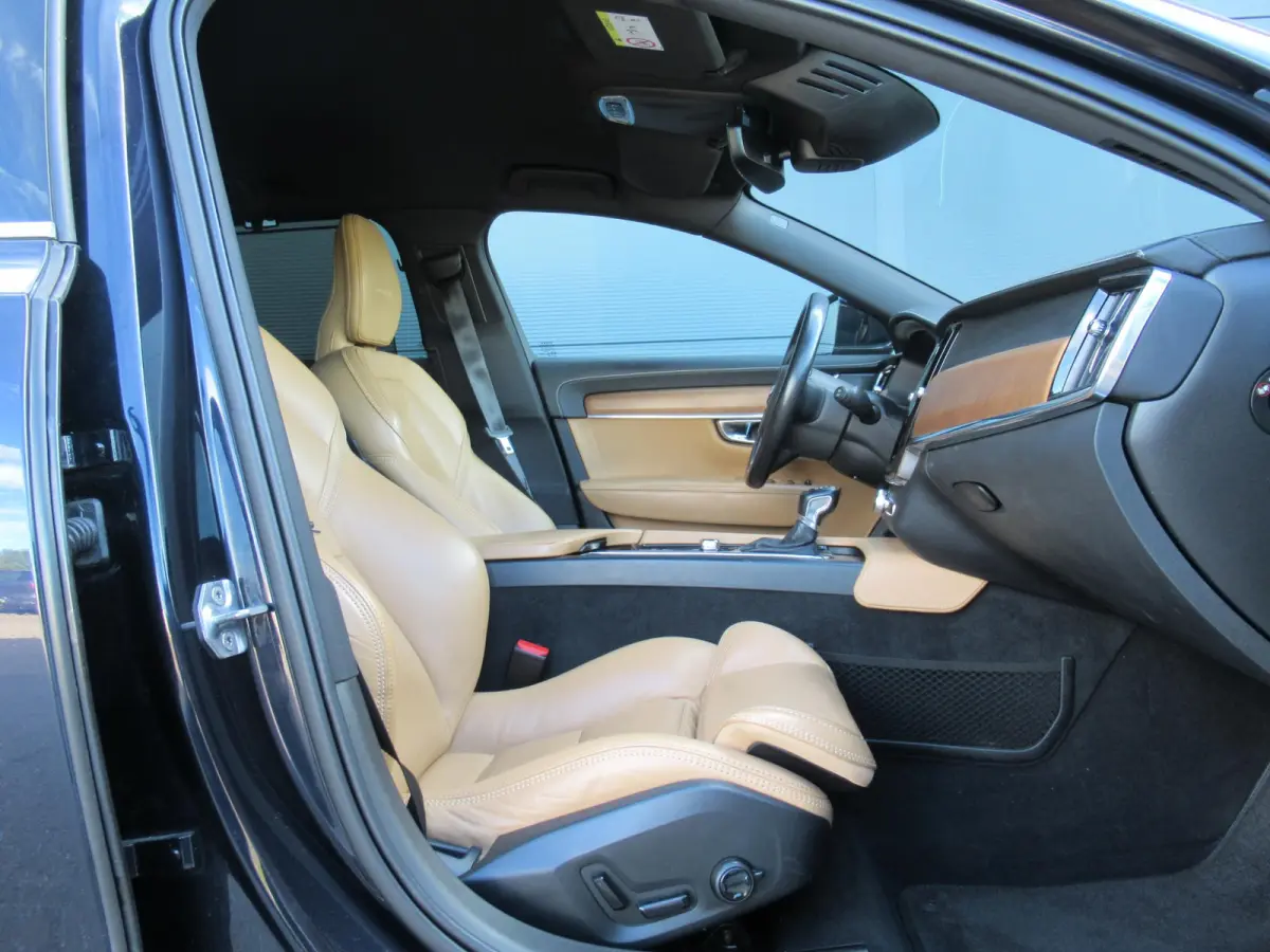 2.0 T4 Inscription | Cruise control adaptief | Camera | Standkachel | Trekhaak | Apple Carplay/Android Auto