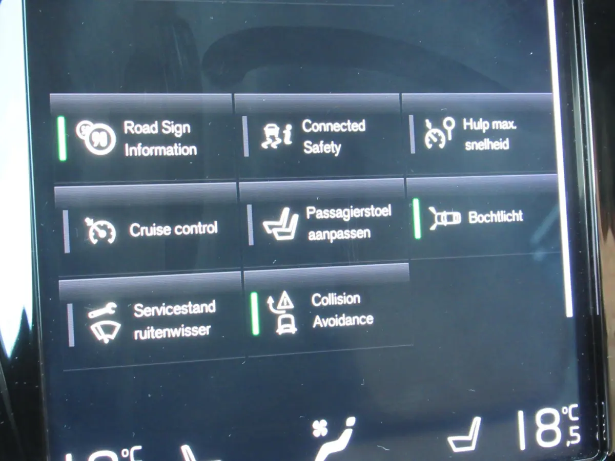 2.0 T4 Inscription | Cruise control adaptief | Camera | Standkachel | Trekhaak | Apple Carplay/Android Auto