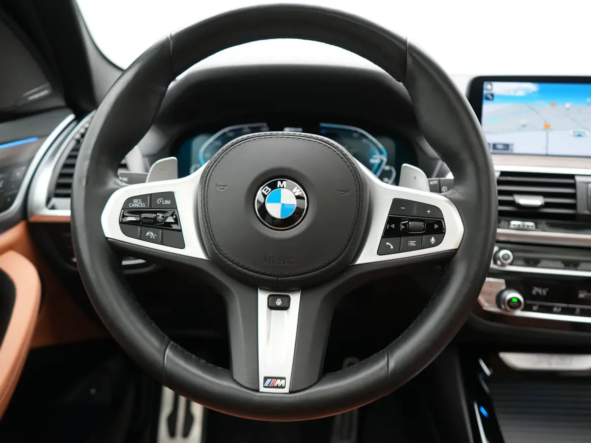 xDrive30e M Sport PHEV 293pk Dealer O.H. | Panodak | Adaptive Cruise | Head Up | 360 Camera | Harman / Kardon | Lederen Competition Stoelen Memory & Verewarmd | Stuur Verwarmd | Blis | Adapt