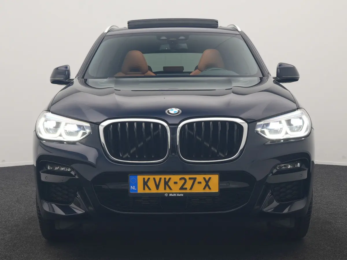 xDrive30e M Sport PHEV 293pk Dealer O.H. | Panodak | Adaptive Cruise | Head Up | 360 Camera | Harman / Kardon | Lederen Competition Stoelen Memory & Verewarmd | Stuur Verwarmd | Blis | Adapt