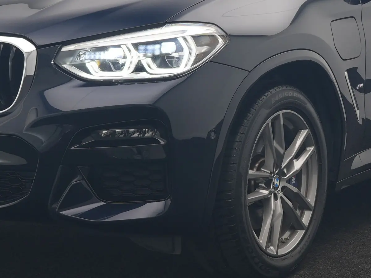 xDrive30e M Sport PHEV 293pk Dealer O.H. | Panodak | Adaptive Cruise | Head Up | 360 Camera | Harman / Kardon | Lederen Competition Stoelen Memory & Verewarmd | Stuur Verwarmd | Blis | Adapt