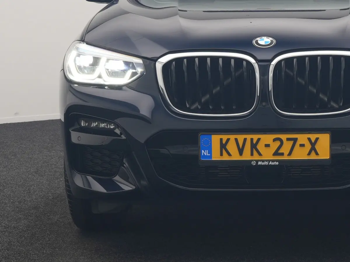 xDrive30e M Sport PHEV 293pk Dealer O.H. | Panodak | Adaptive Cruise | Head Up | 360 Camera | Harman / Kardon | Lederen Competition Stoelen Memory & Verewarmd | Stuur Verwarmd | Blis | Adapt
