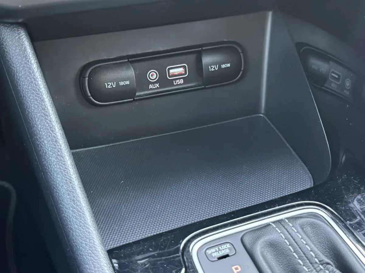 1.6 GDi Hybrid First Edition Trekhaak Camera Carplay Cruise Lane assist