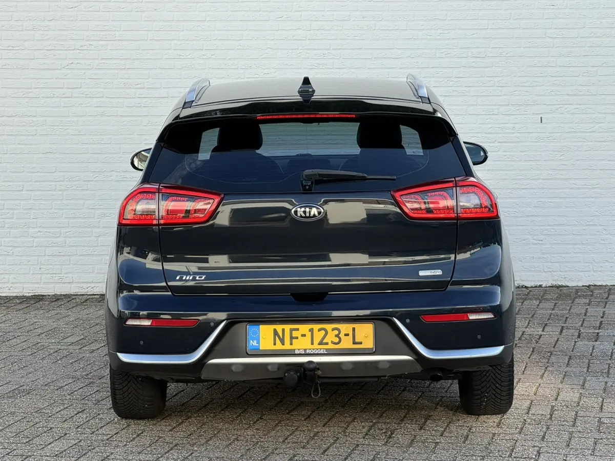 1.6 GDi Hybrid First Edition Trekhaak Camera Carplay Cruise Lane assist