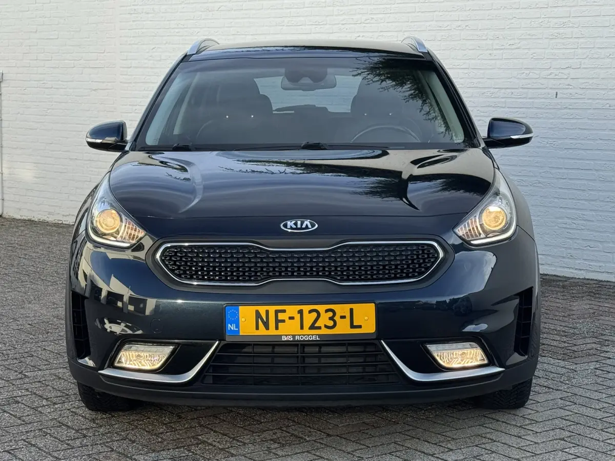 1.6 GDi Hybrid First Edition Trekhaak Camera Carplay Cruise Lane assist