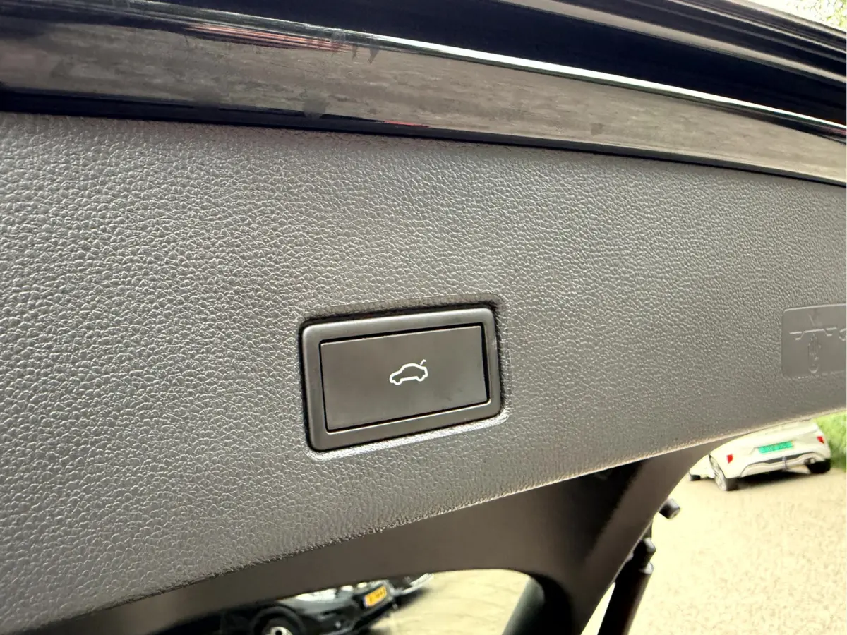 1.0 TSI Style Camera, App Connect, Elek.Achterklep, Trekhaak