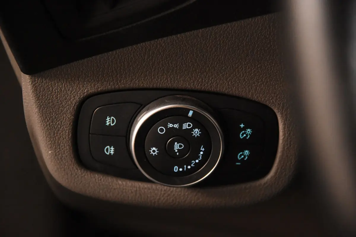 1.5 EcoBlue L2 Trend *Automaat*Camera*Stoelverwarming*