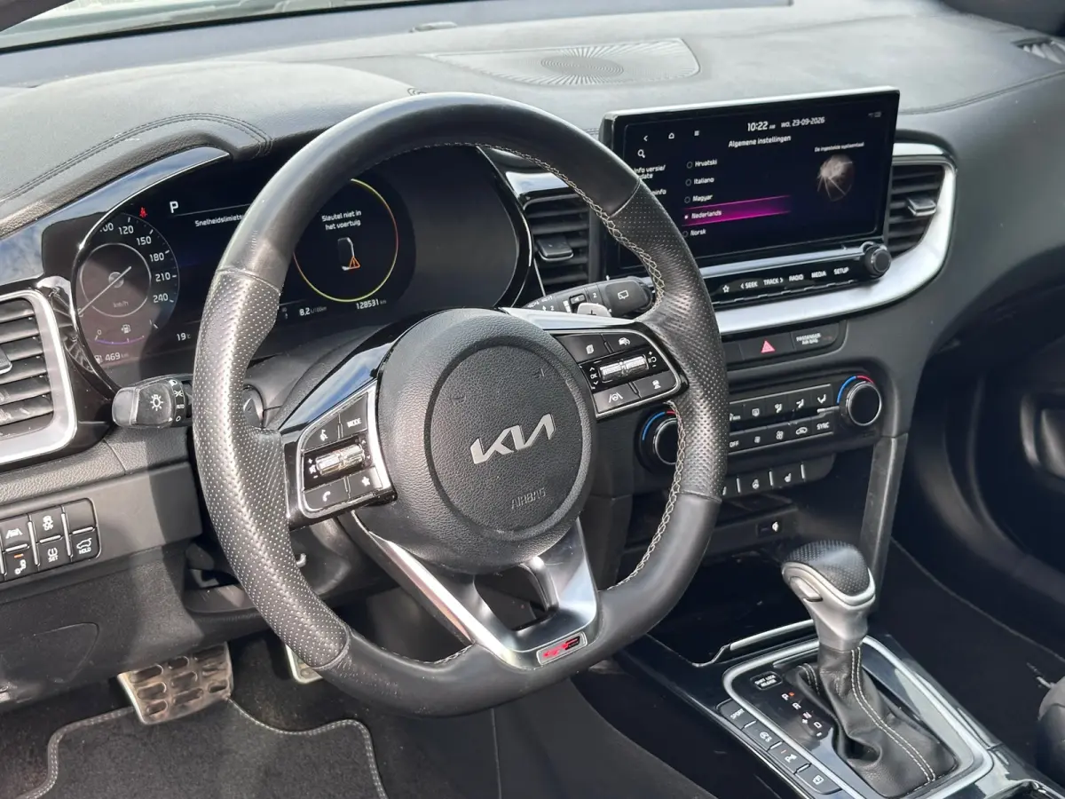 1.5 T-GDi GT-Line PANO TREKHAAK DEALER OND 1 EIG CAMERA