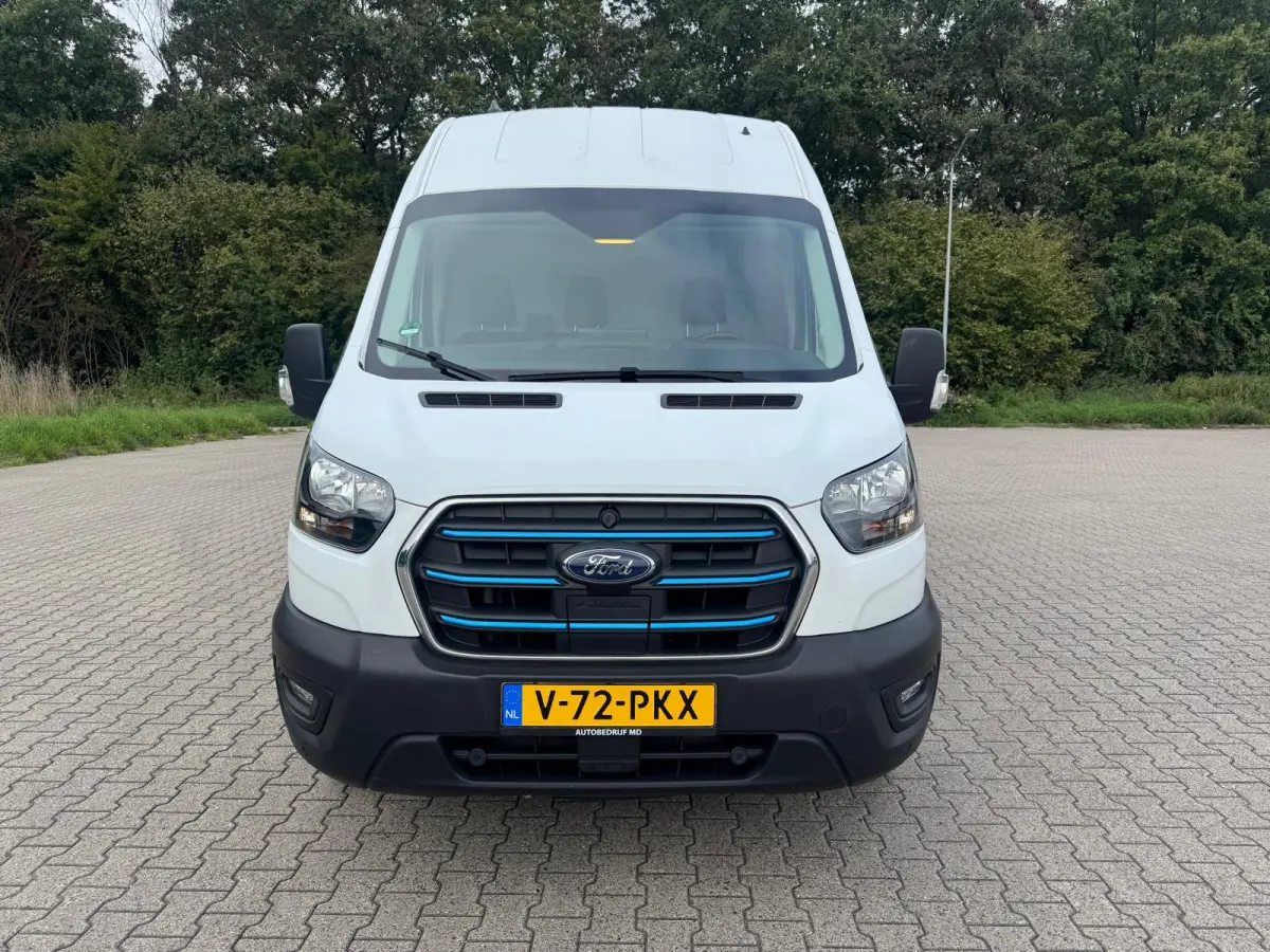 350 L4H3 Trend 68 kWh 184PK | Camera | Carplay |