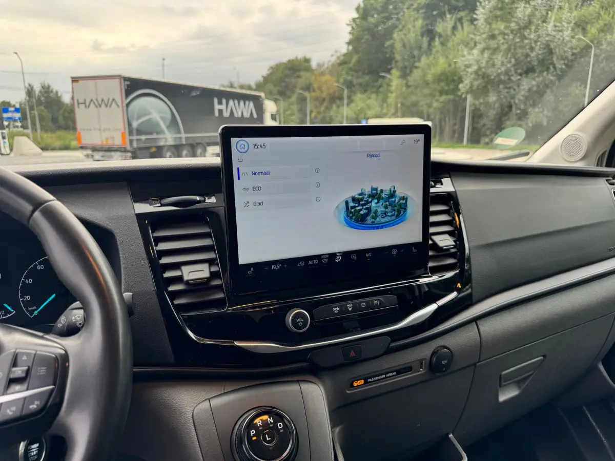 350 L4H3 Trend 68 kWh 184PK | Camera | Carplay |