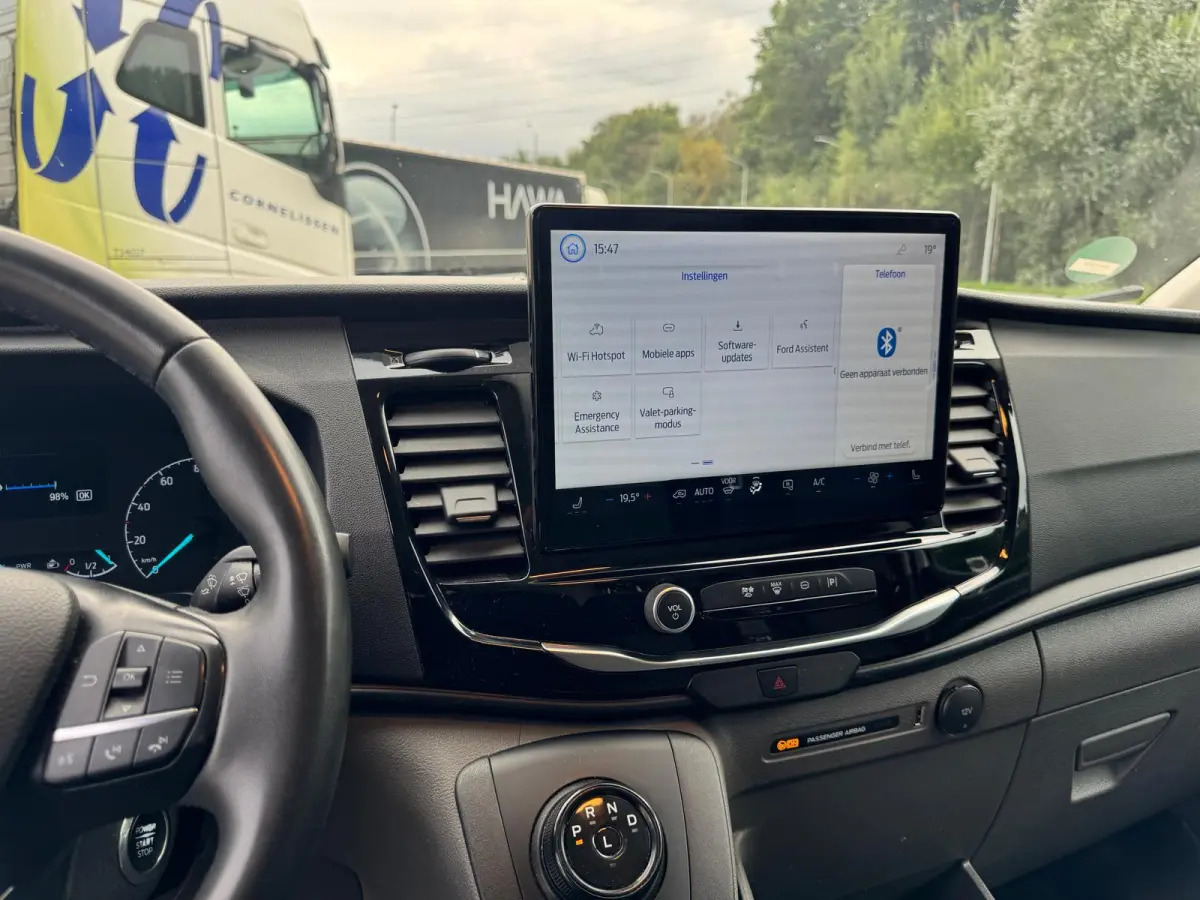 350 L4H3 Trend 68 kWh 184PK | Camera | Carplay |
