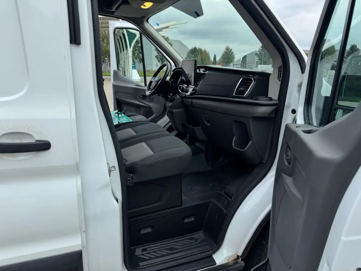 350 L4H3 Trend 68 kWh 184PK | Camera | Carplay |