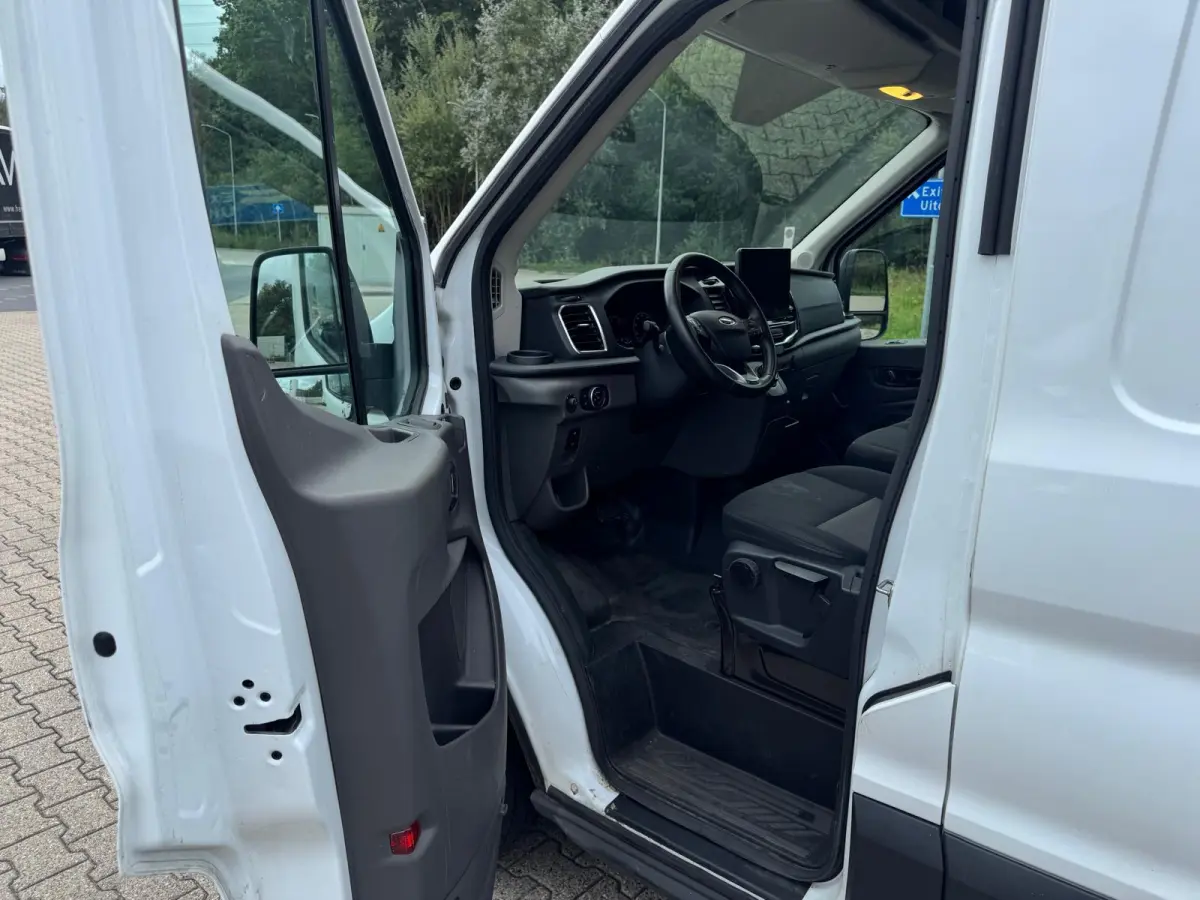 350 L4H3 Trend 68 kWh 184PK | Camera | Carplay |