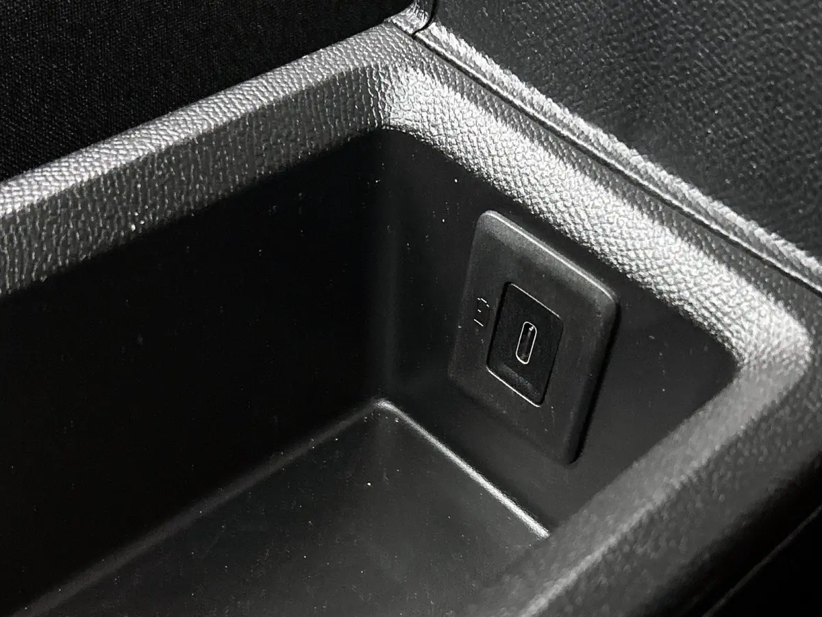 SUV Max Hybrid 145pk Automaat | Navigatie | Achteruitrijcamera | Winterpakket | Climate Control | Cruise Control | Parkeersensoren v+a | Dodehoeksensor | Bluetooth | Draadloze Apple Carplay 