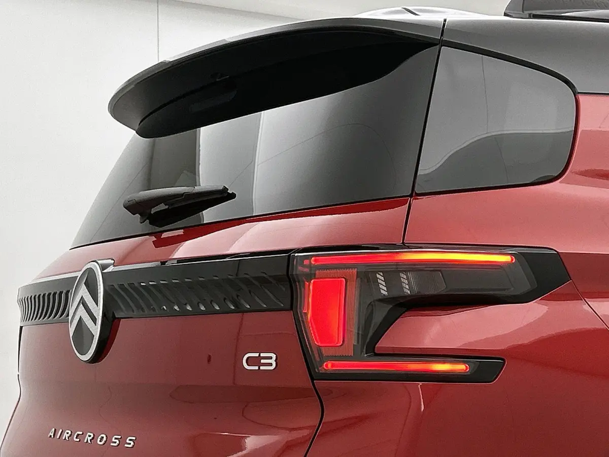 SUV Max Hybrid 145pk Automaat | Navigatie | Achteruitrijcamera | Winterpakket | Climate Control | Cruise Control | Parkeersensoren v+a | Dodehoeksensor | Bluetooth | Draadloze Apple Carplay 