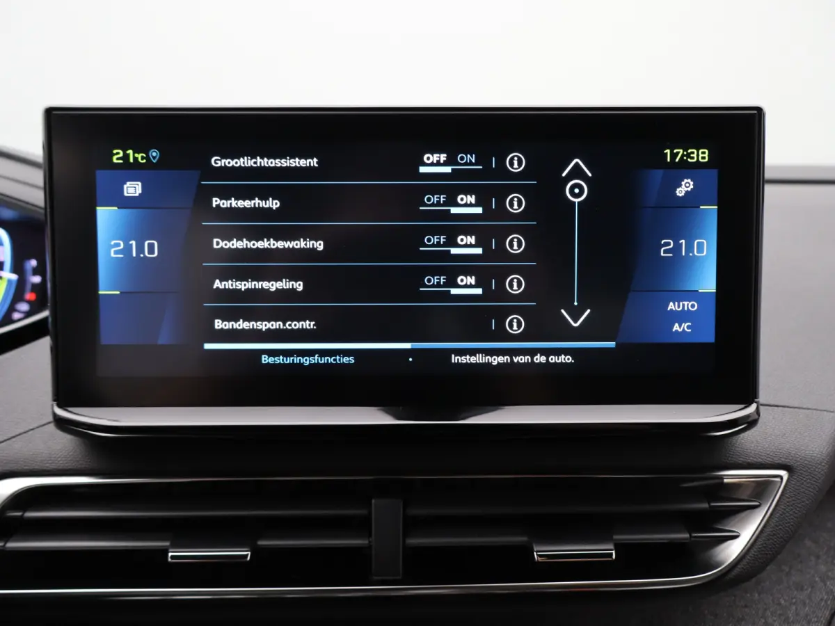 1.6 HYbrid 225 Allure Pack Business Camera | Climate Control | Cruise Control | Navigatie | Parkeersensoren Voor en Achter | Dodehoekbewaking | Half Leder | 18" Lichtmetalen Velgen