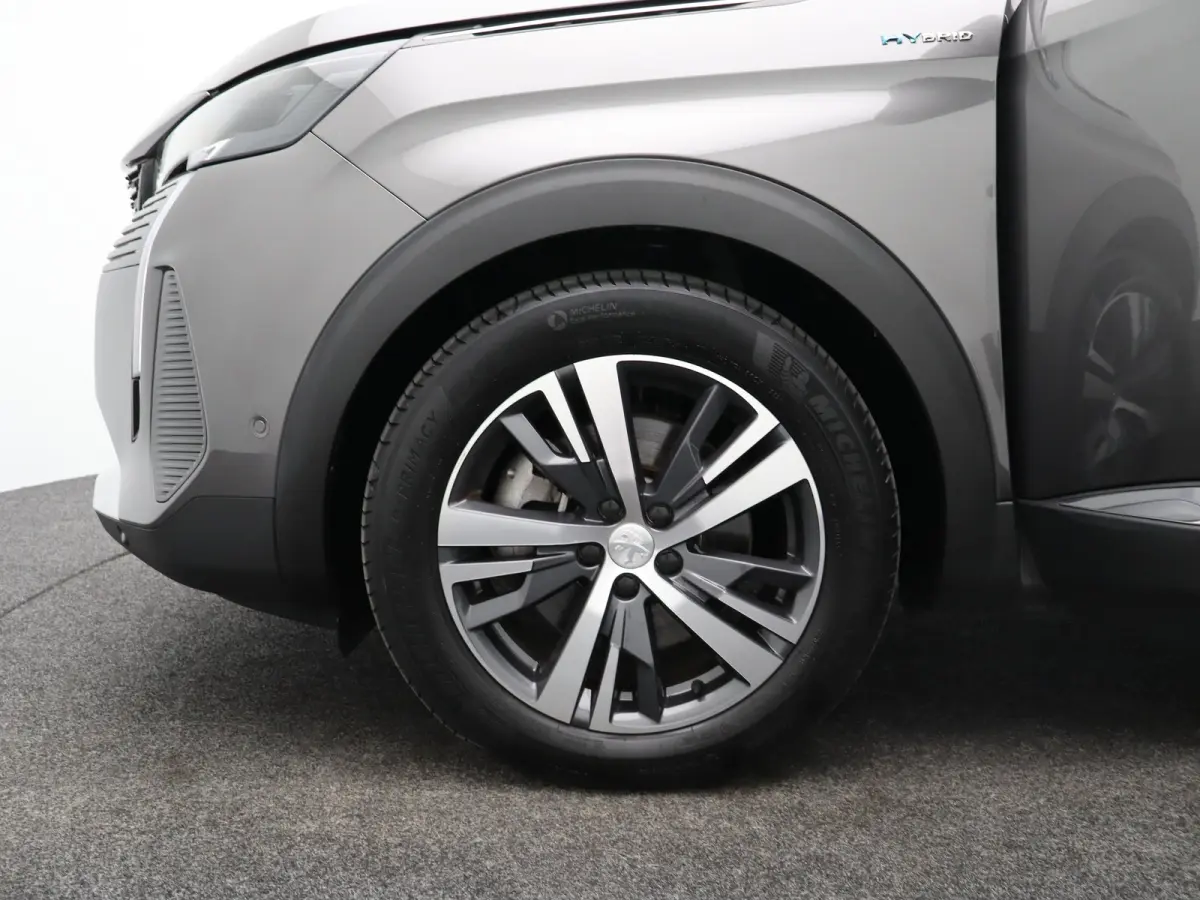1.6 HYbrid 225 Allure Pack Business Camera | Climate Control | Cruise Control | Navigatie | Parkeersensoren Voor en Achter | Dodehoekbewaking | Half Leder | 18" Lichtmetalen Velgen