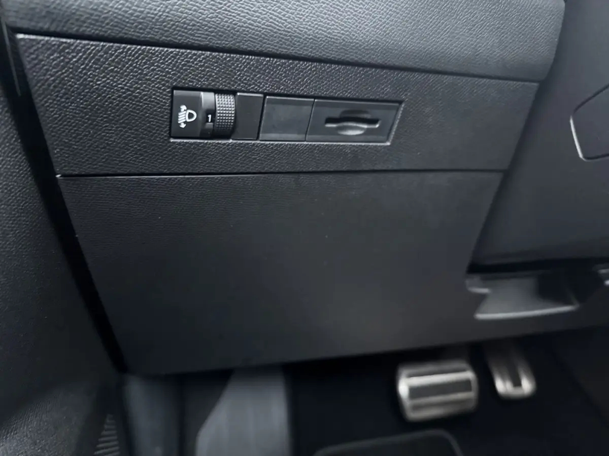 1.2 Turbo GS Trekhaak | All-seasons | Apple Carplay/Android Auto|telefoonintegratie premium | Cruise control adaptief met Stop&Go | Electronic climate controle