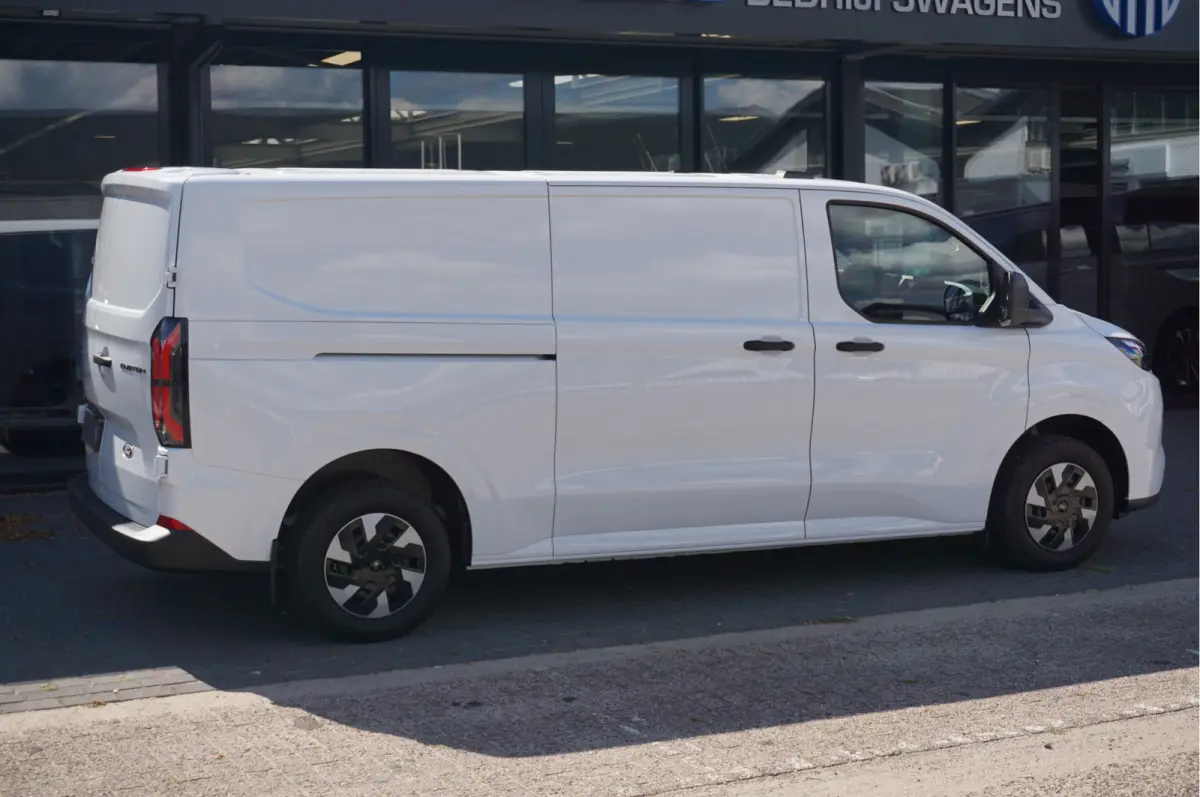 320L 218PK 71KWH Trend AUT Elektrisch BPM VRIJ!! Apple CP / Android A, LED, 2300KG Trekgewicht NR. EC01