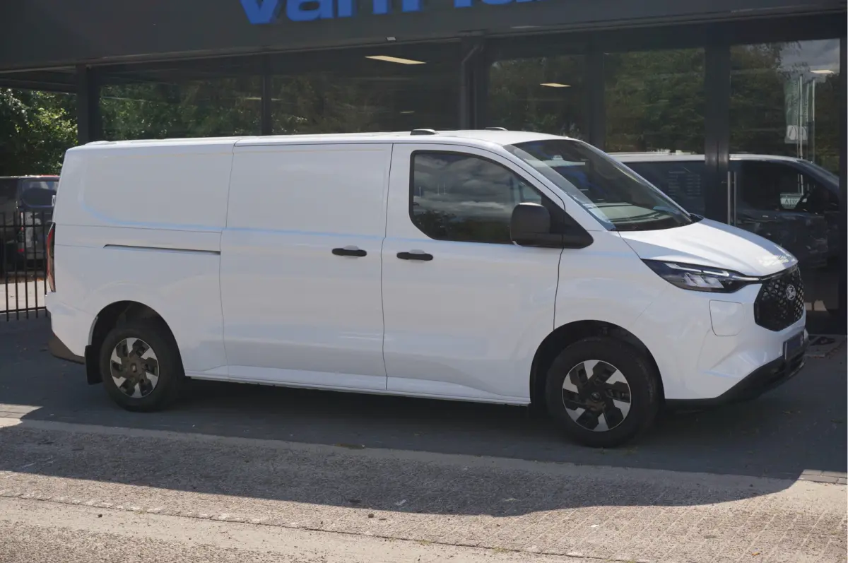 320L 218PK 71KWH Trend AUT Elektrisch BPM VRIJ!! Apple CP / Android A, LED, 2300KG Trekgewicht NR. EC01