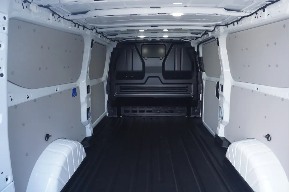 320L 218PK 71KWH Trend AUT Elektrisch BPM VRIJ!! Apple CP / Android A, LED, 2300KG Trekgewicht NR. EC01