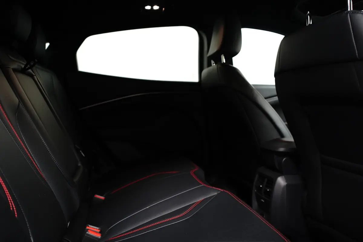 Extended Premium AWD 88 kWh | B&O | 360 Camera | 19 Inch |