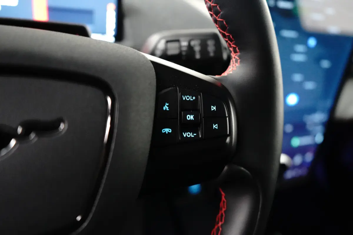 Extended Premium AWD 88 kWh | B&O | 360 Camera | 19 Inch |