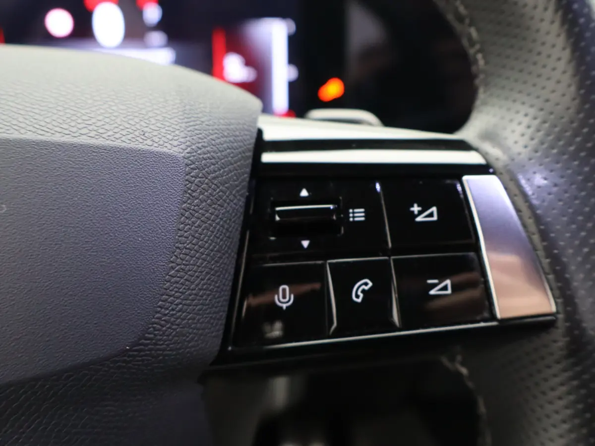 1.2 Turbo GS Trekhaak | All-seasons | Apple Carplay/Android Auto|telefoonintegratie premium | Cruise control adaptief met Stop&Go | Electronic climate controle