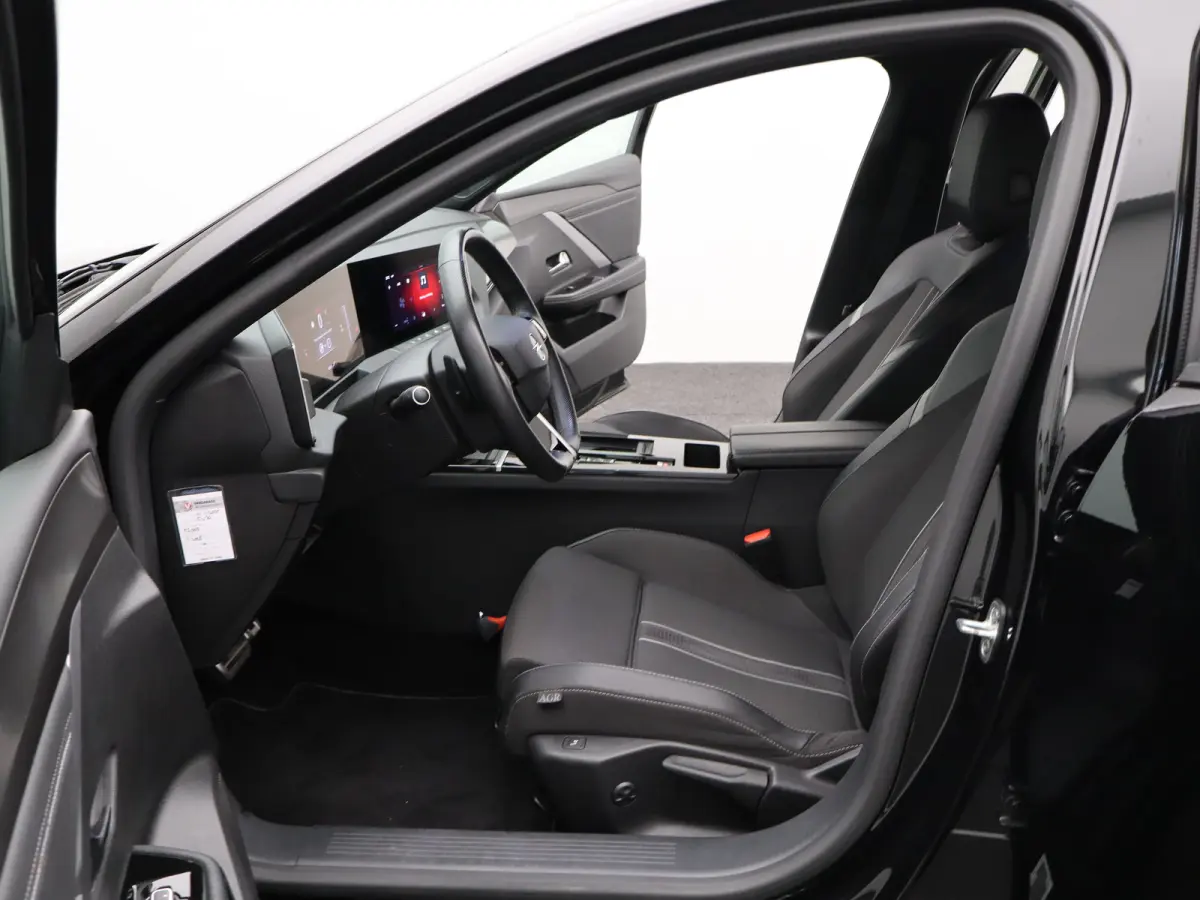 1.2 Turbo GS Trekhaak | All-seasons | Apple Carplay/Android Auto|telefoonintegratie premium | Cruise control adaptief met Stop&Go | Electronic climate controle